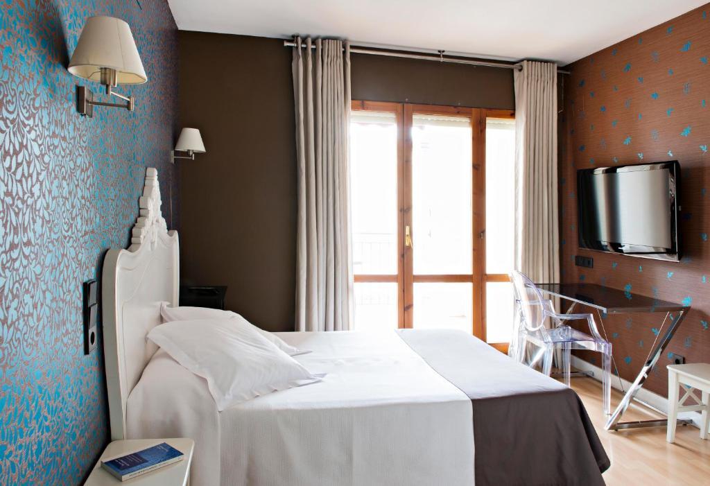Hospedium Hostal Un Punto Chic 韦斯卡 客房 照片