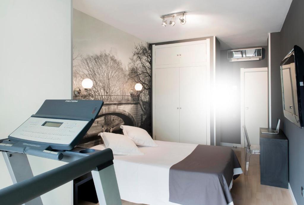 Hospedium Hostal Un Punto Chic 韦斯卡 外观 照片