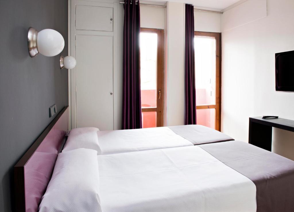 Hospedium Hostal Un Punto Chic 韦斯卡 客房 照片