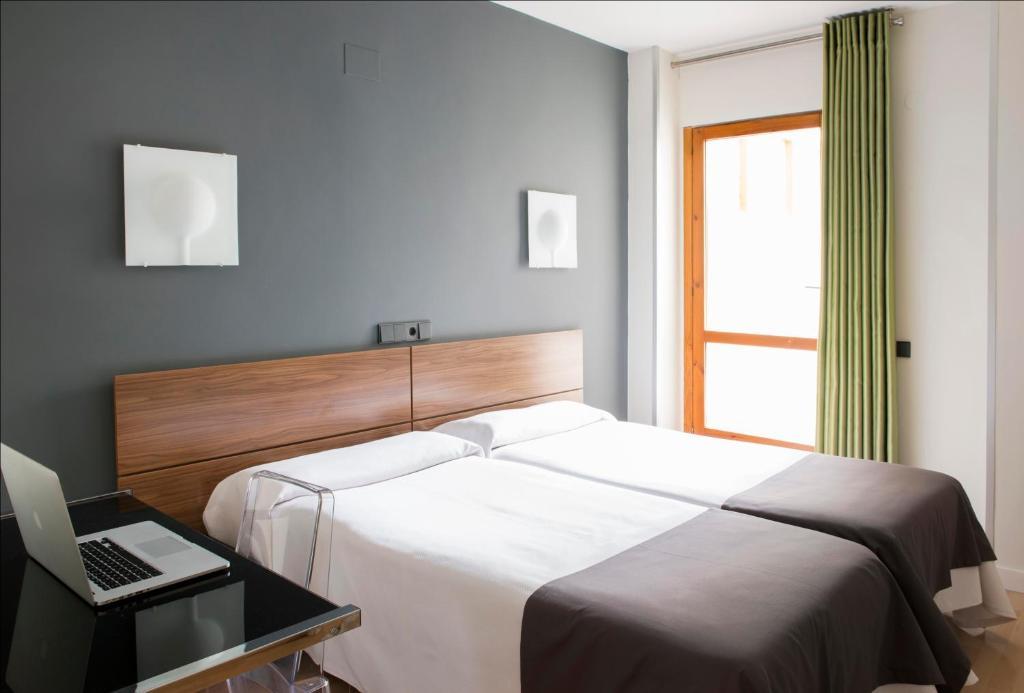 Hospedium Hostal Un Punto Chic 韦斯卡 客房 照片